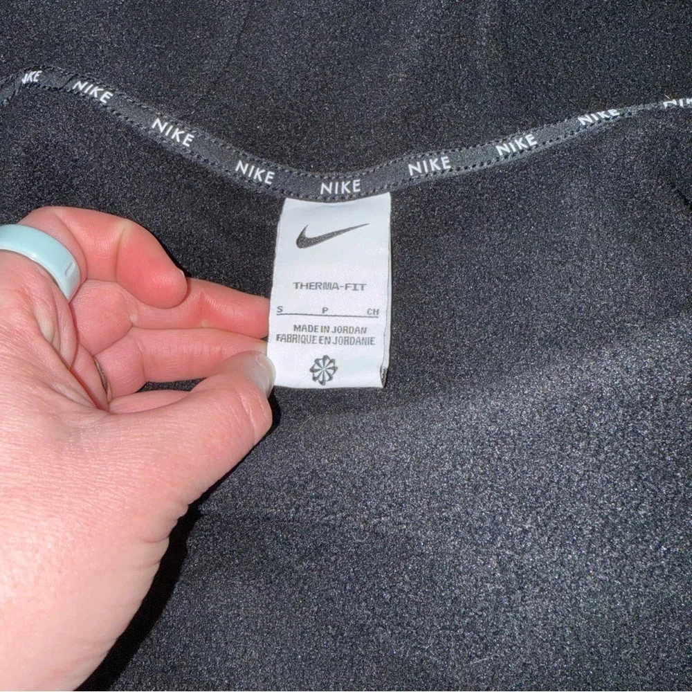 Nike classic black